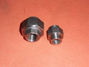 UNS N07718 2. 4668  جعلی ساکٹ تھریڈڈ پلگ نپل بوس یونین داخل کریں